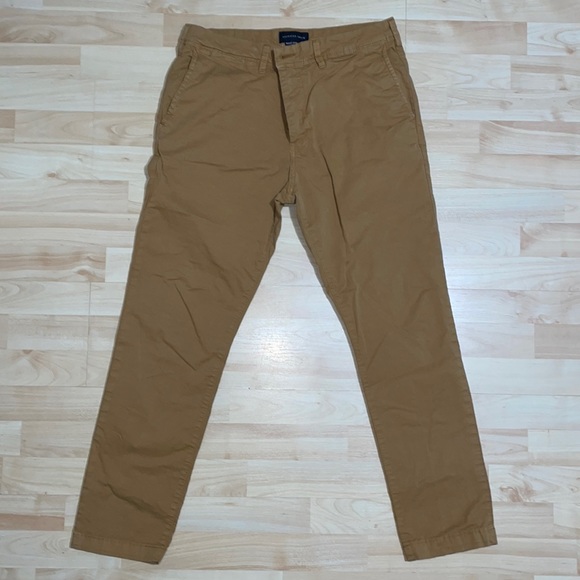 American Eagle Outfitters Other - American Eagle next level flex khaki pants! Size 33x30!